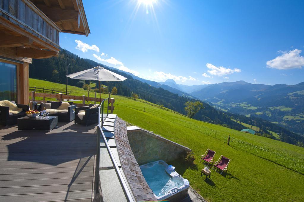 Maierl-Alm & Maierl-Chalets Kirchberg in Tirol Rom bilde